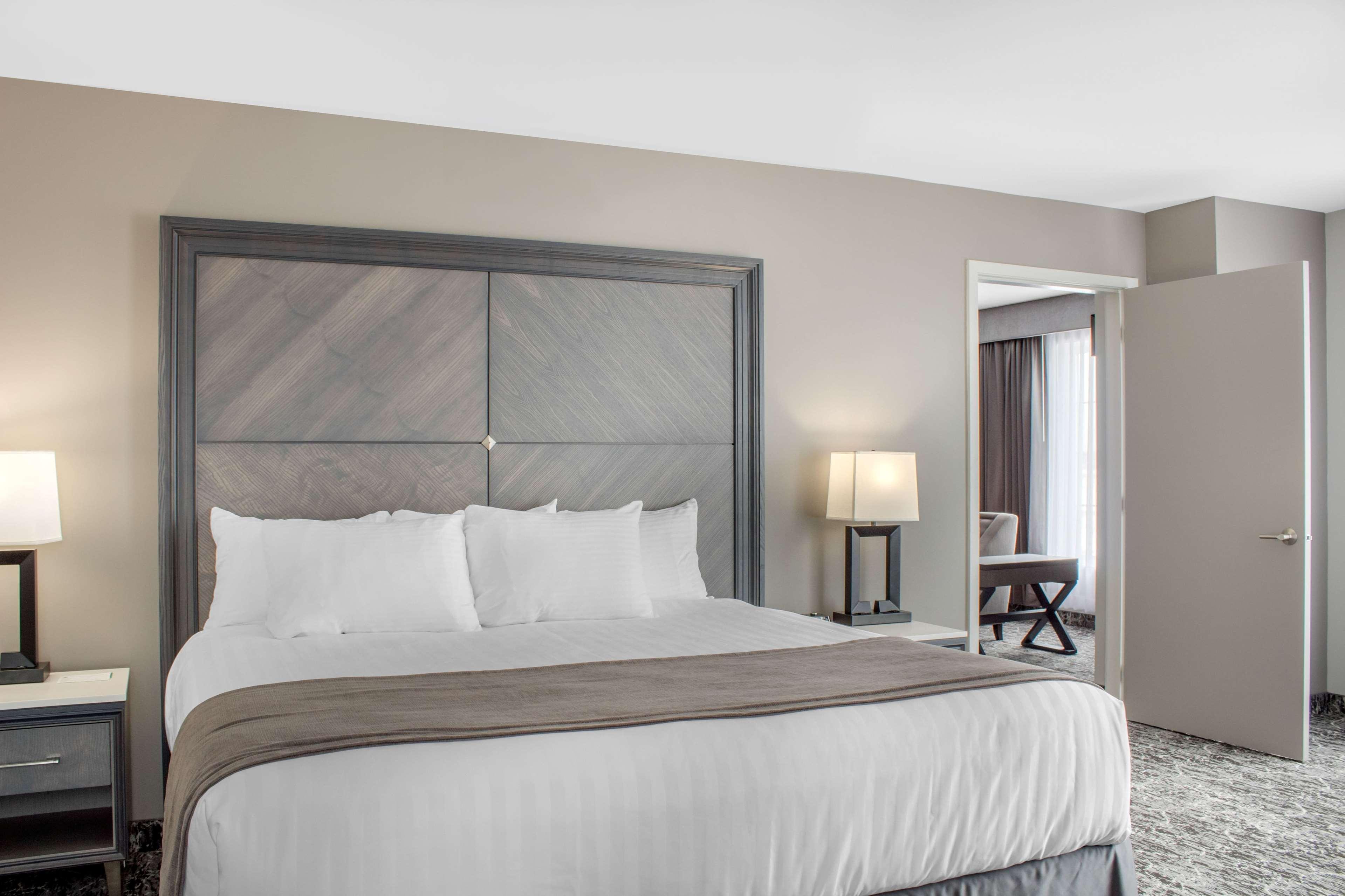 Chateau Moncton Trademark Collection By Wyndham Εξωτερικό φωτογραφία